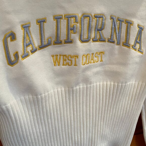 PRICED TO SELL - See Description for details — RARE Cropped Hooded Sweater - Picture 8 of 11